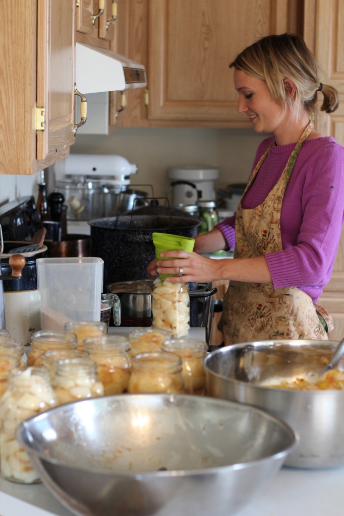 Mountains, pears, and chai tea. (A visit to The Elliott Homestead)