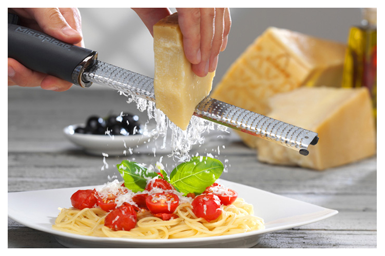Top 10 Kitchen Tools for Home Chefs
